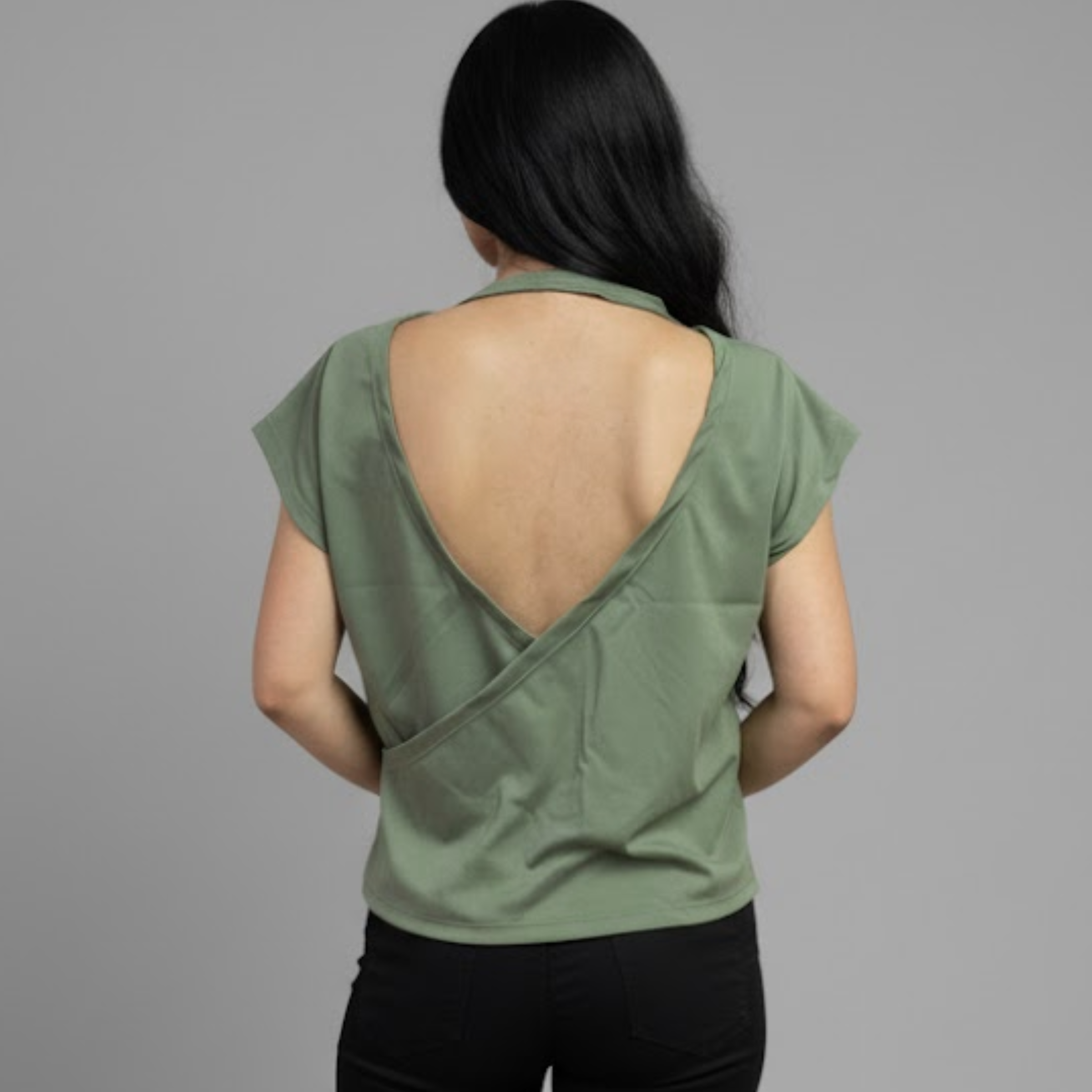 CAMISETA BASICA CRUZADA