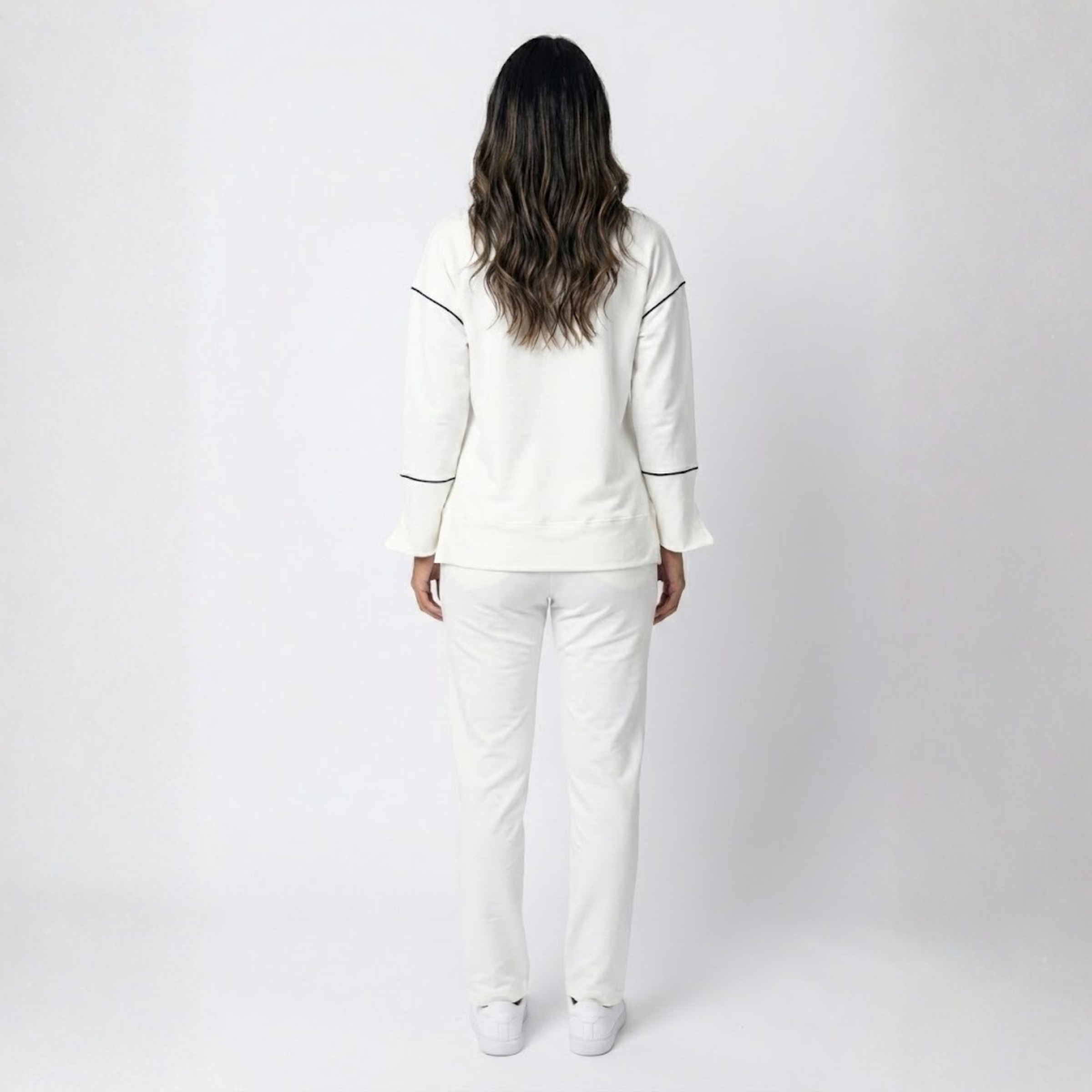 SET DE BUSO Y JOGGUER CON VIVOS: CL-11